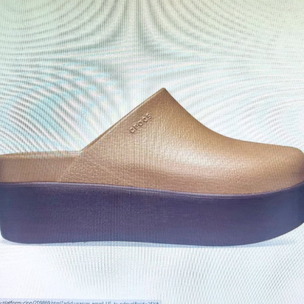 NWT NEVER WORN CROCS dylan platform size 10